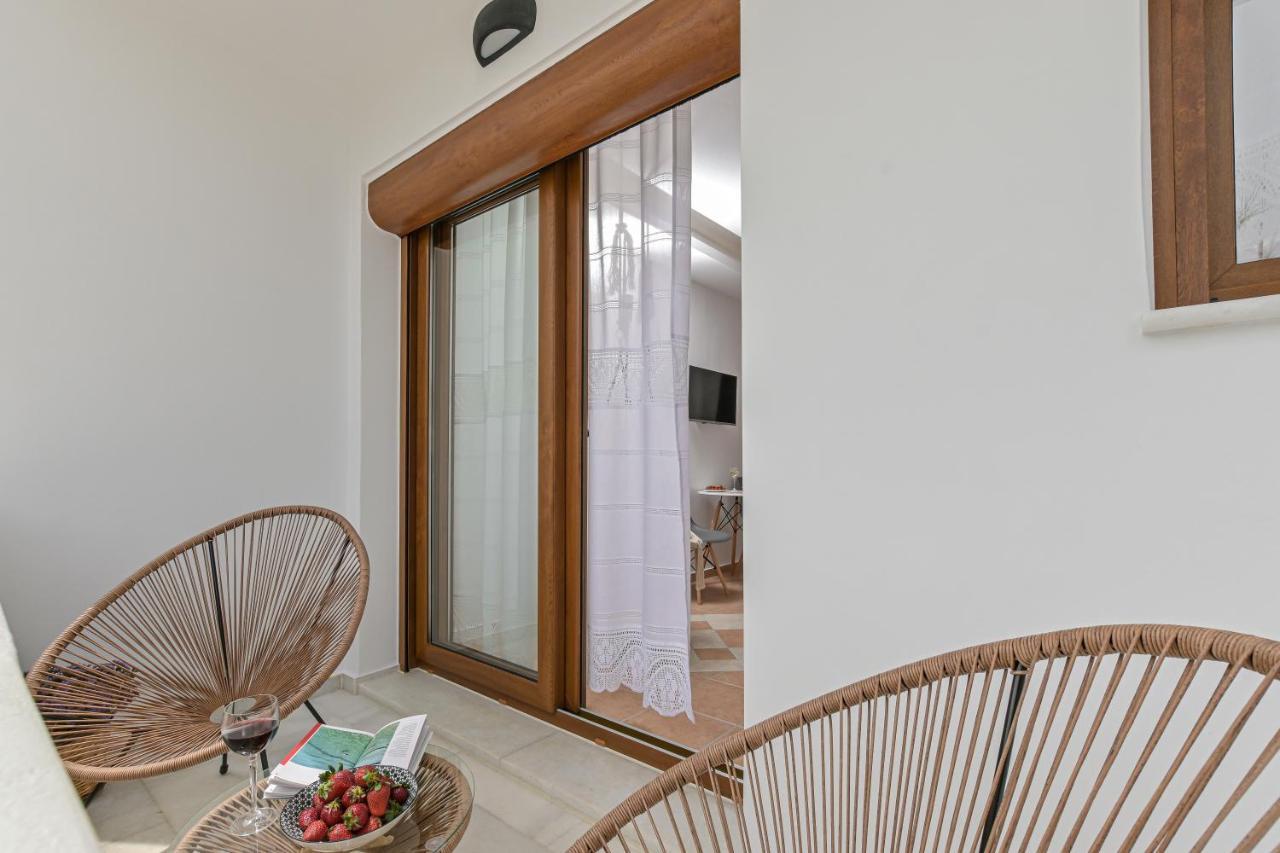 Felicite Apartments Naxos Naxos City エクステリア 写真